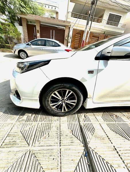 Toyota Corolla Altis 2018 4