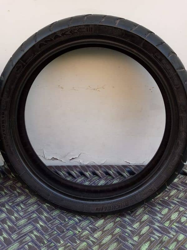 bmw 1200 cc  heavy bike tyres 3