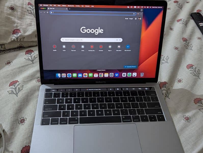 MacBook Pro 2017 Touchbar 8GB 256GB 3