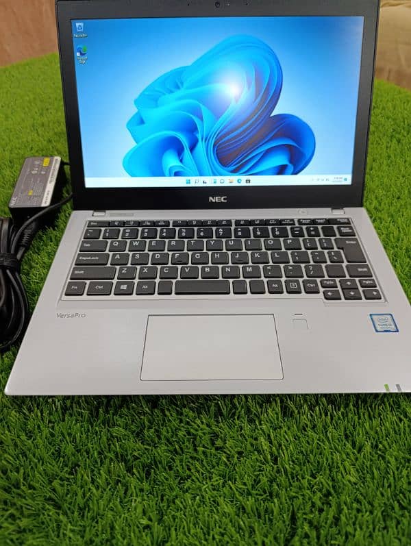 Latest Slim Laptop NEC Versapro,Core i5 8th Gen. 256GB SSD,8GB RAM 5