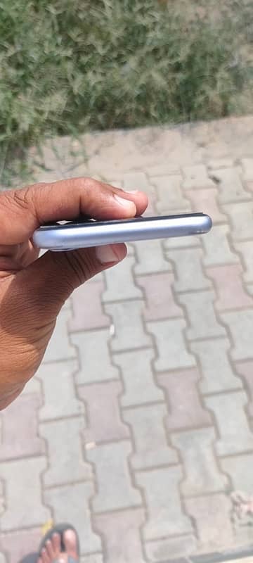 iPhone 11 waterpack phone non pta jv sim time available 1