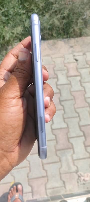 iPhone 11 waterpack phone non pta jv sim time available 2