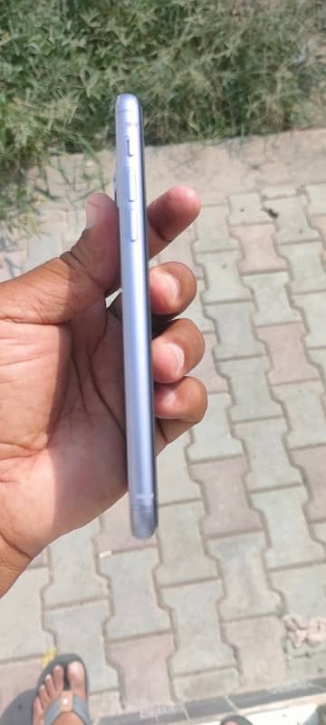 iPhone 11 waterpack phone non pta jv sim time available 3