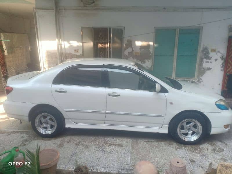 Toyota Corolla 2.0 D Saloon 2003 3