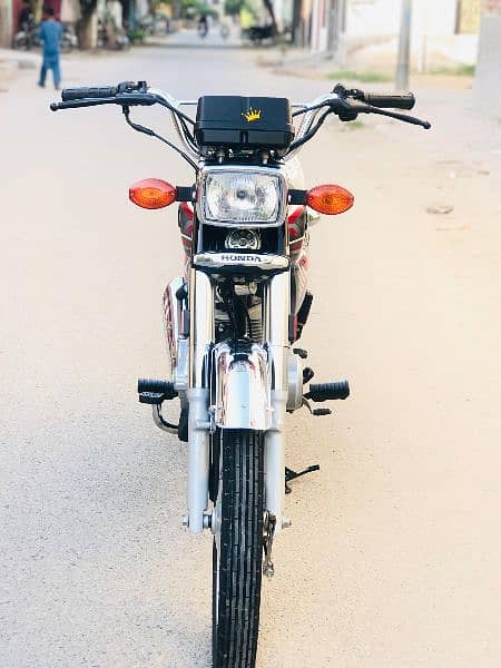 Honda 125 2024 Registered 8