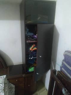 Wall cabinet