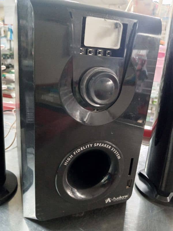 Audionic speakers in khanewal 4