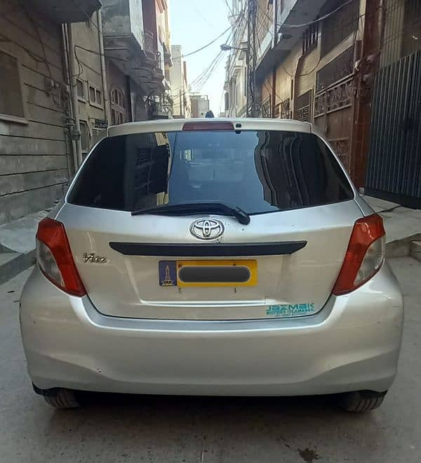 Toyota Vitz 2012 1