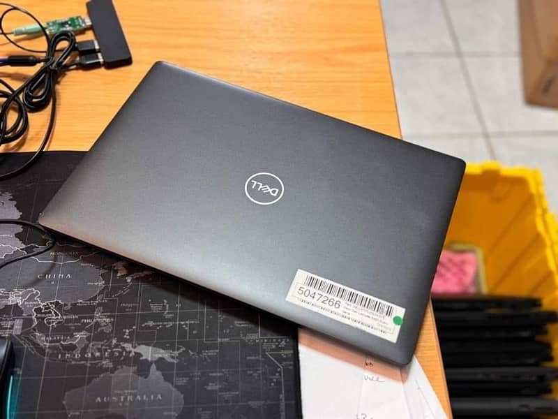 Dell Latitude 5400 core i7-8 Gen / 256GB SSD 8GB RAM 2