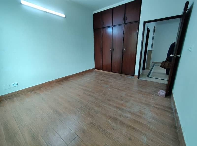 4 Marla 1st Floor Office With Elevator For Rent In DHA Phase 4,Block DD, Reasonable Price And Suitable Location for Marketing Work Pakistan Punjab Lahore. 13