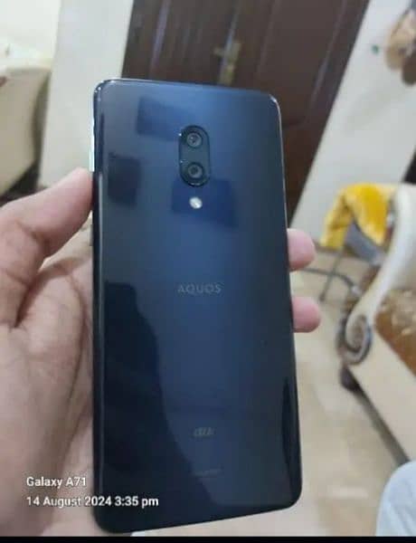 aquos zero 2 1