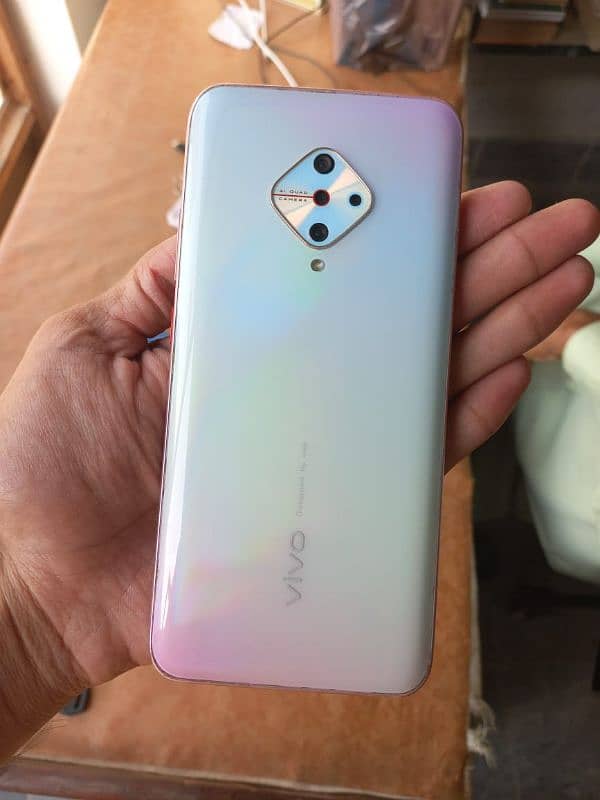 vivo s1 pro with original charger and box 5