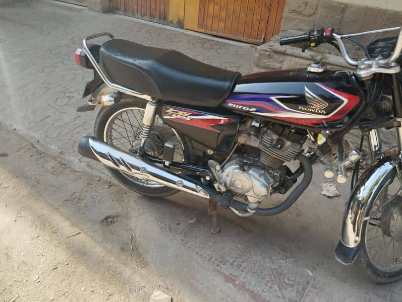 HONDA CG 125 SUKKER NUMBER. 1