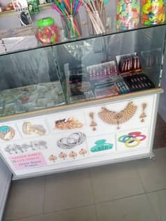 cosmetic jewellery and stationery for sale chalta hua karobar