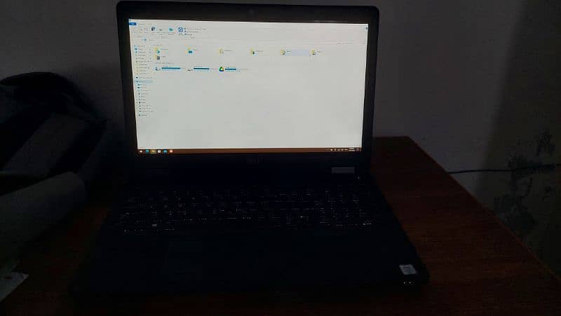 dell latitude e5570 1