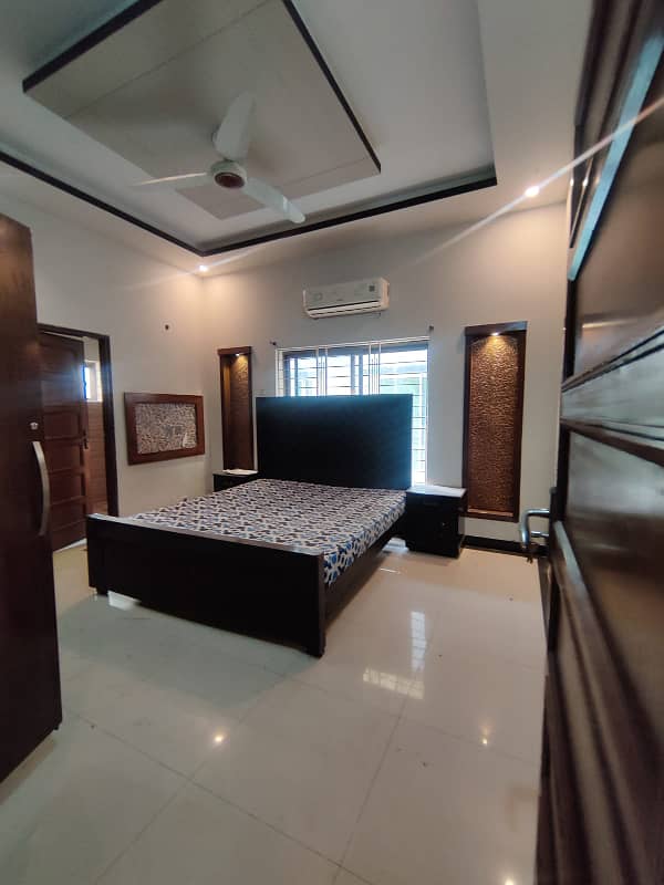 10 MARLA FULLY FURNISHED HOUSE FOR RENT 9