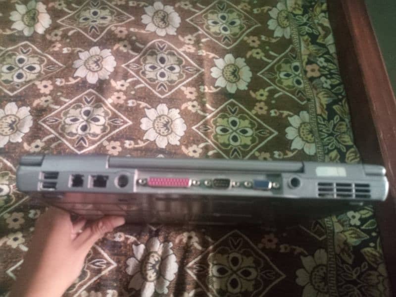 Dell Laptop 3