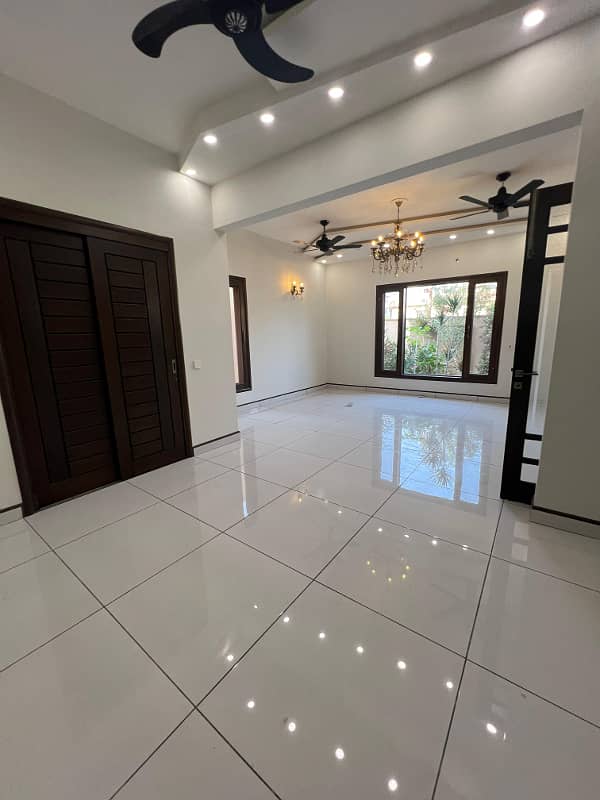 Stunning 500 Yards Ground Portion For Rent 1