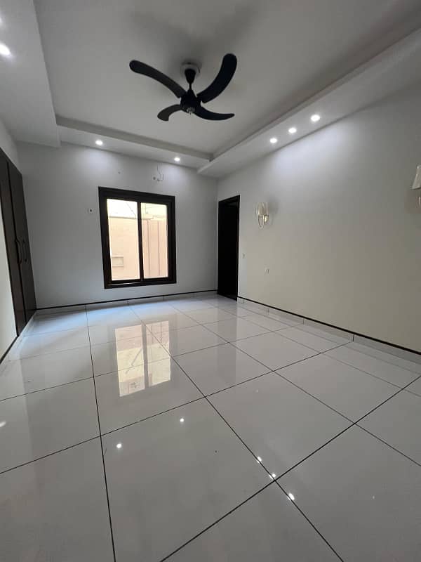 Stunning 500 Yards Ground Portion For Rent 4