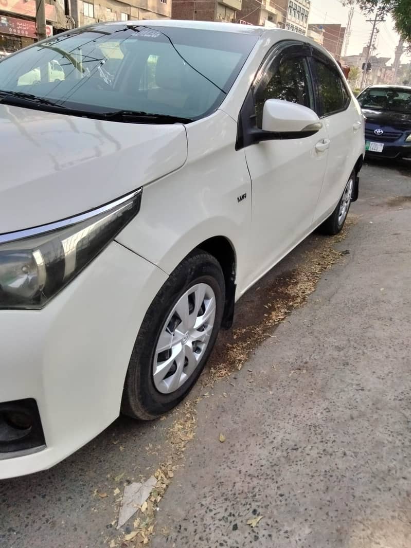 Toyota Corolla XLI 2015 Manual Transmission 5