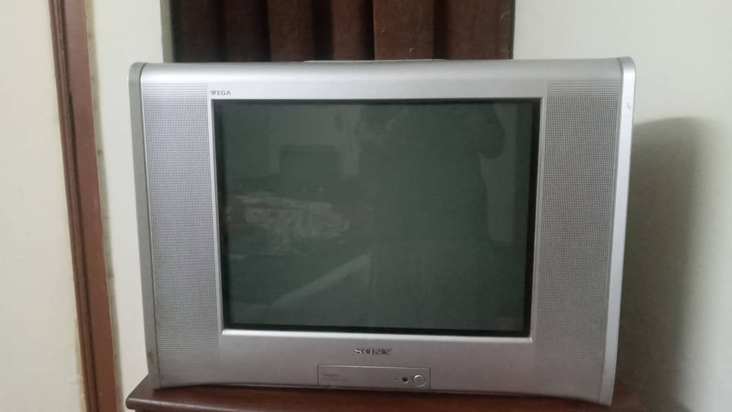 Sony WEGA TV for sale 1