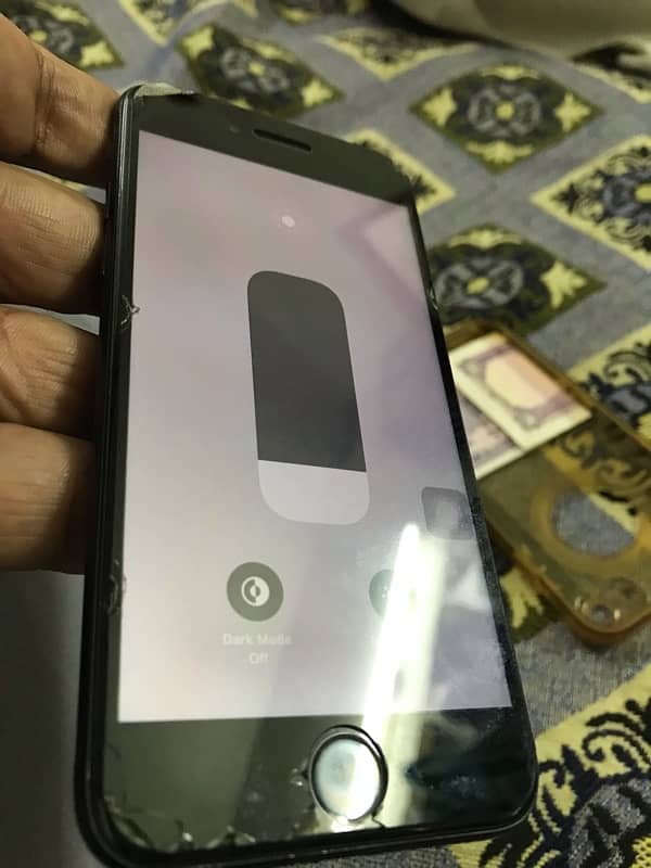 iPhone 7 32GB pta approved 3