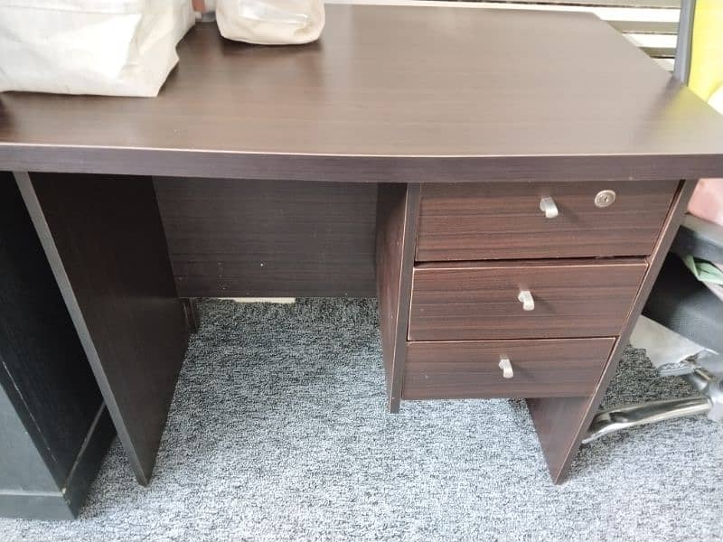 study table brand new!! 6