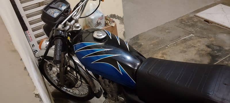 im selling bike 125 self start zxmco 2021 model price 110000 2