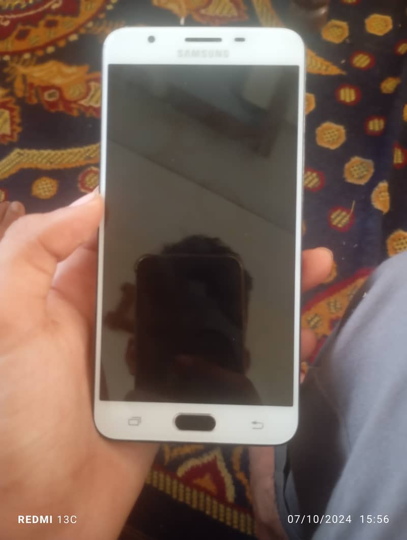 Samsung galaxy J7 prime 1