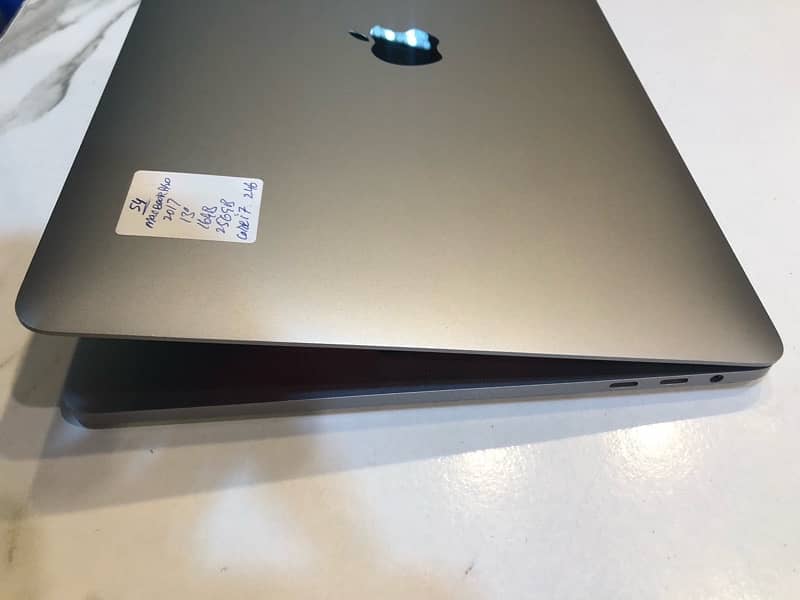 MacBook Pro 2017. . 13” for Sale 3