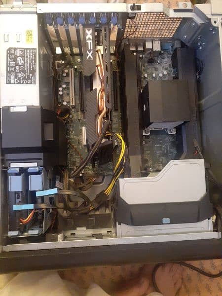 xeon 1620 v2 3.7GHz with8gb graphic card and 24gb ram 256 ssd 500hhd 1