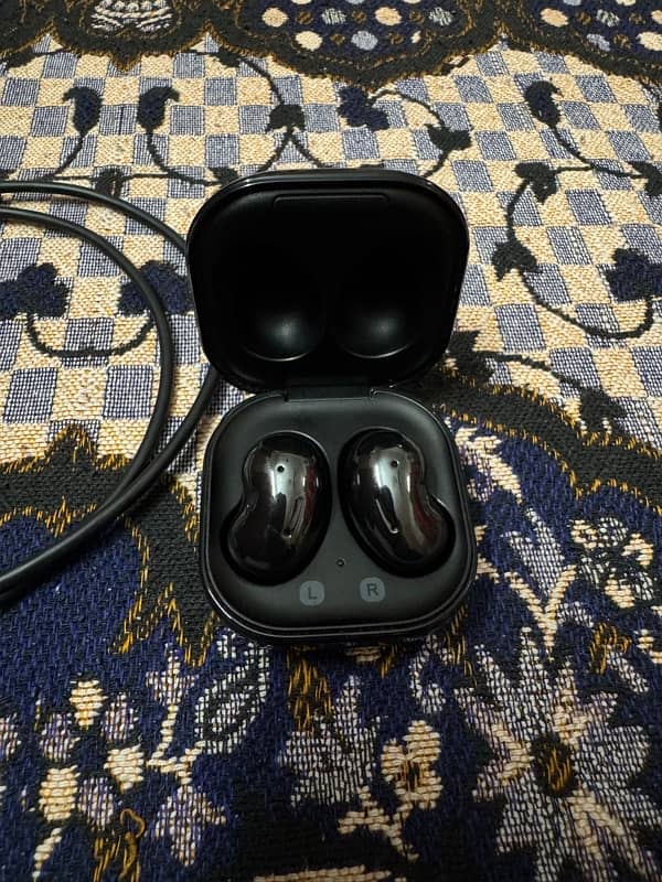 Original Samsung Buds Live Imported from UK 3