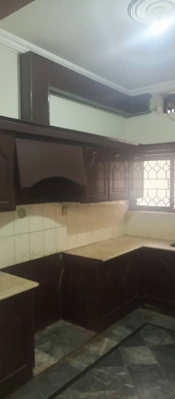 Ground porshn for rent in gulshan abad 3