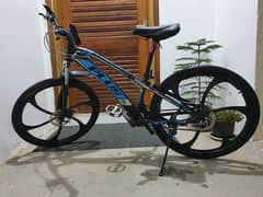 Imported bicycle in very good condition with alloy rims