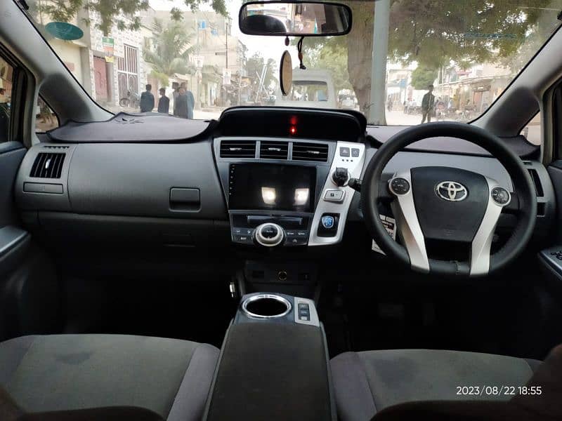 Toyota Prius Alpha 2012 reg 2015 0