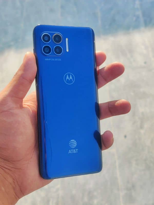 Motorola One 5g 1