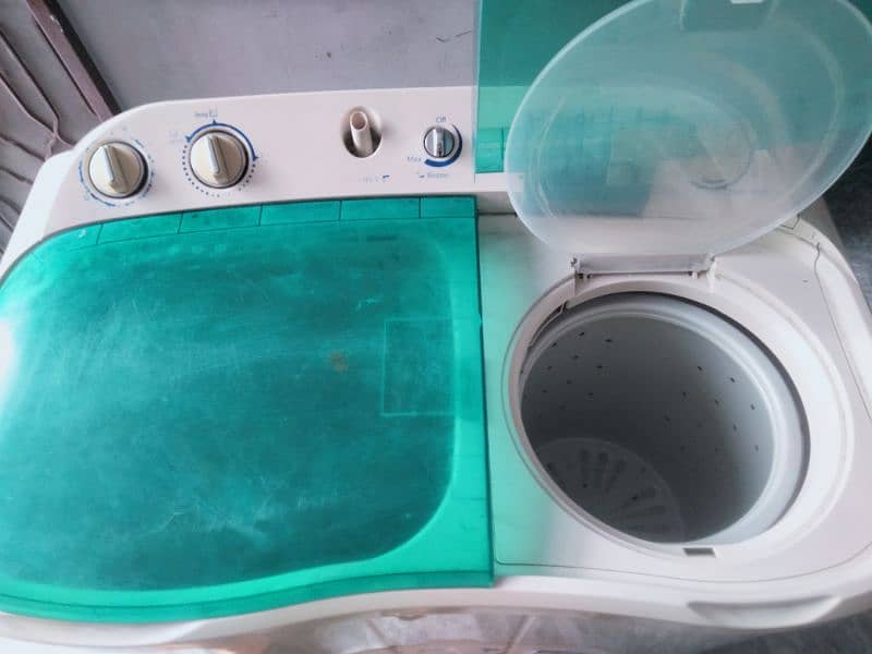 twin tub washing machine _ excellent condition 4