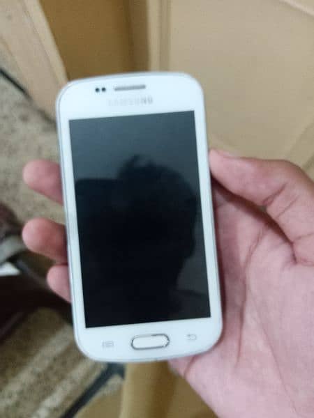 2 mobiles sale in good condition 2