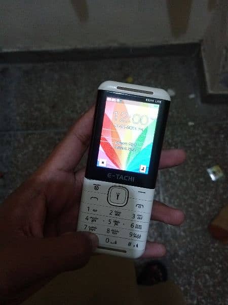 2 mobiles sale in good condition 4