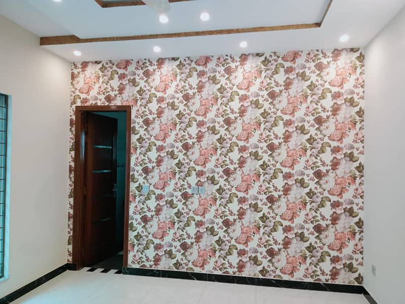 MODERN DESIGN 10 MARLA HOUSE FOR SALE IN GOOD LOCATION OF BAHRIA TOWN LAHORE 27