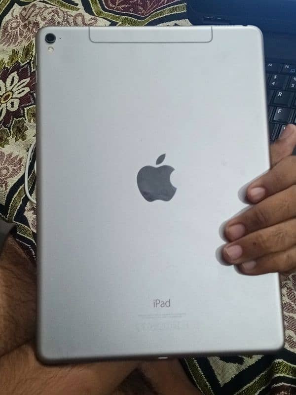 ipad pro is locked by owner 2