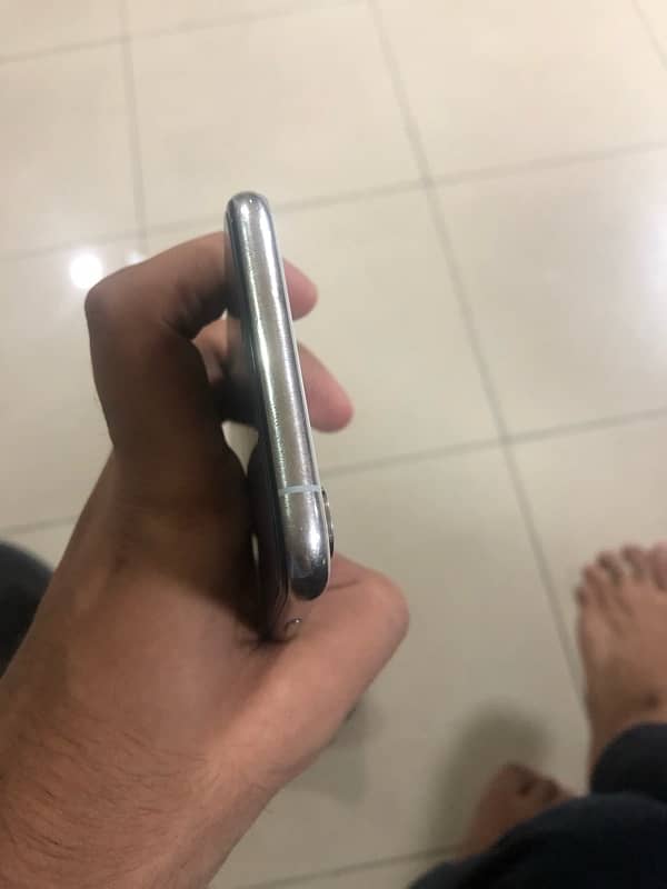 iPhone xs 64gb dual pta only exchange with iPhone 12 or 13 4