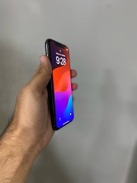 IPHONE XS 11