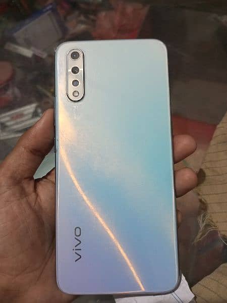 Vivo S1 /4/128 0