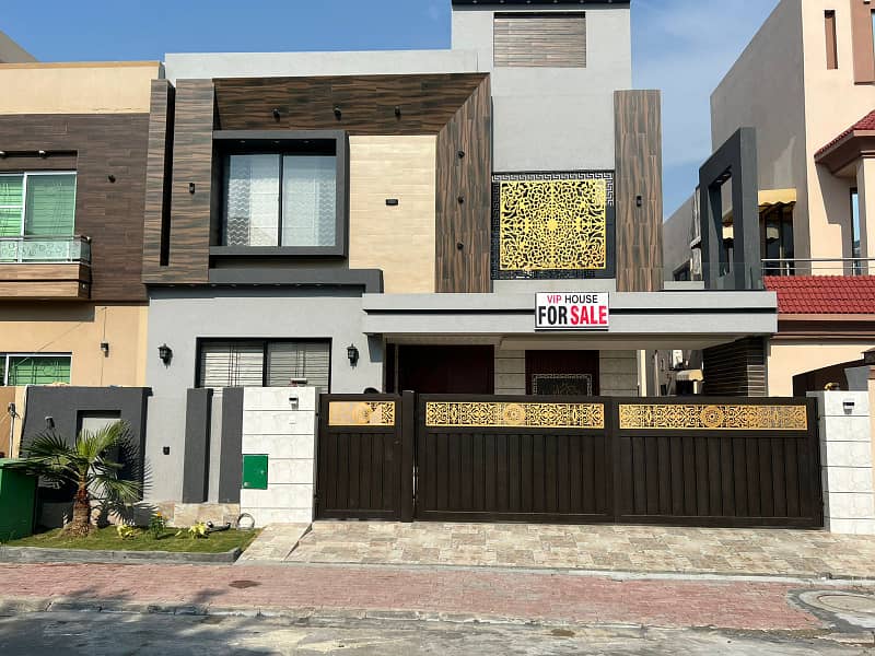 10 MARLA LUXURY BRAND NEW HOUSE NEAR PARK MASJID FOR SALE IN BAHRIA TOWN LAHORE 7