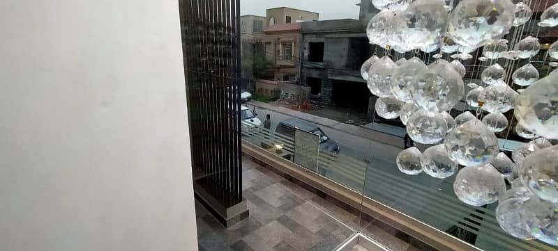 10 MARLA LUXURY BRAND NEW HOUSE NEAR PARK MASJID FOR SALE IN BAHRIA TOWN LAHORE 39