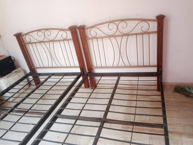 Used Solid Beds for Sale in Lahore for Students, Singles and Kids 1