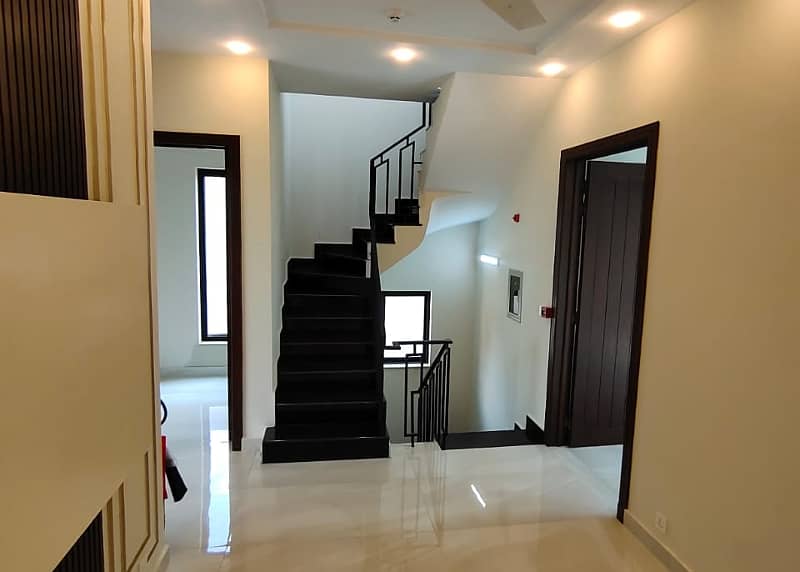 5 Marla Luxury House Available For RENT In DHA Phase 9 Town Lahore 8