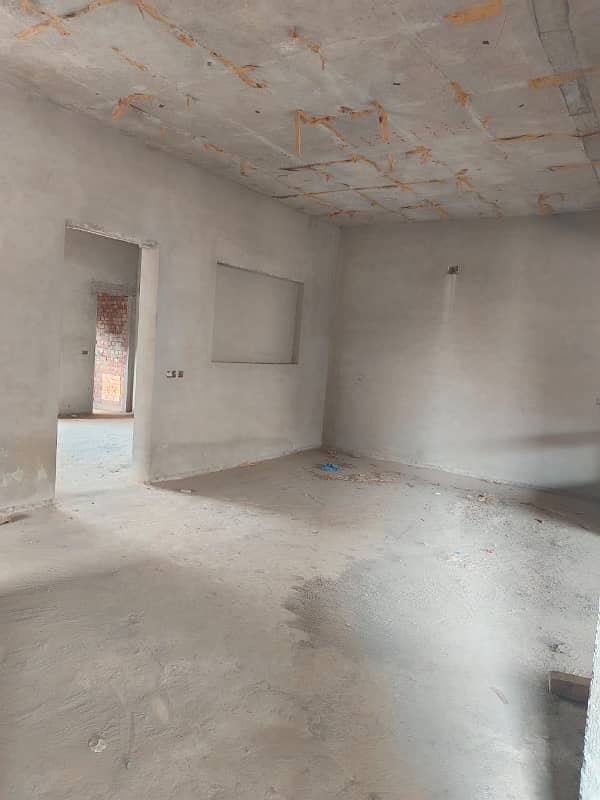 10 Marla Gray Structure House With Basement Available For Sale In Bahria Town Lahore. 11