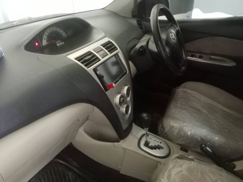 Toyota Belta 2007/2012 7